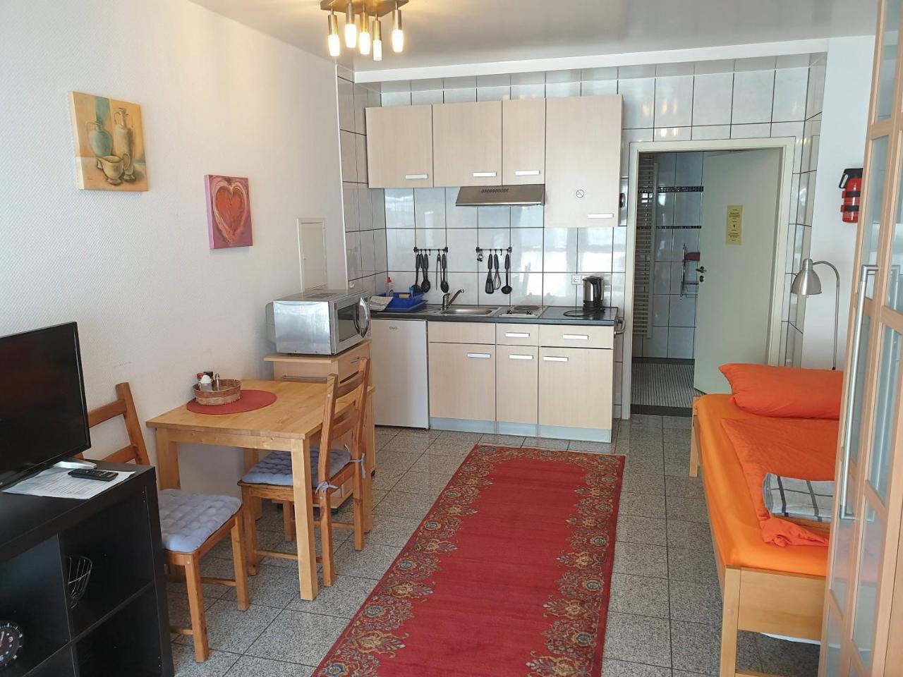 Apartmenthaus "Zum Lowen" Heidelberg - Ziegelhausen Екстер'єр фото